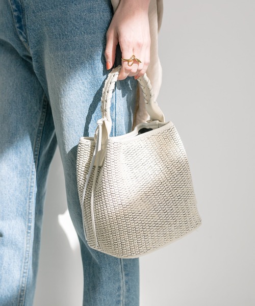 RIVE DROITE ハンドバッグ　アイボリー RIVE DROITE（リヴドロワ）の「CITY BASKETハンドバッグ