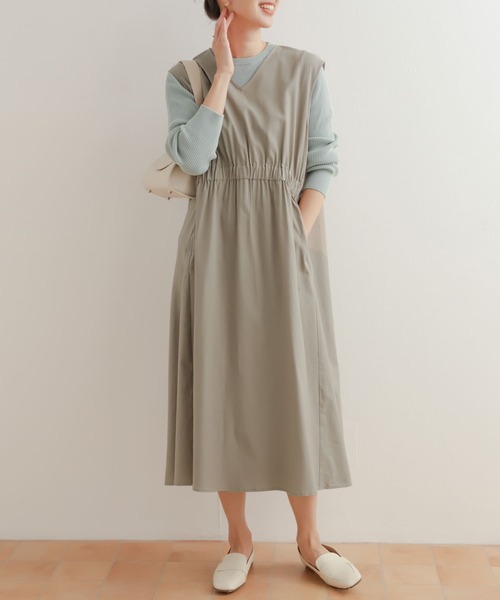 URBAN RESEARCH DOORS（アーバンリサーチドアーズ）の「フロントギャザージャンパースカート（ワンピース・レディース・ベージュ/ブラック・MEDIUM）」の17枚目の写真