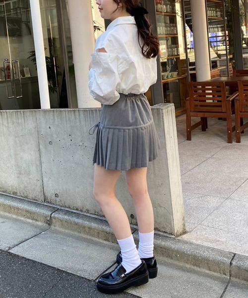 one after another NICE CLAUP（ワンアフターアナザーナイスクラップ）の「肩あきマルチウェイシャツ【WEB限定商品】（シャツ/ブラウス・レディース・オフホワイト/グレー/サックスブルー/ピンク/イエロー・FREE）」の7枚目の写真