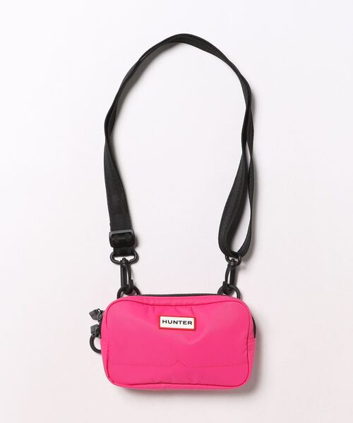 HUNTER（ハンター）の「ナイロン キーパー フォン ポーチ（ボディバッグ/ウエストポーチ・レディース・セージグリーン/マジェンタ/サックスブルー・ONE）」の3枚目の写真