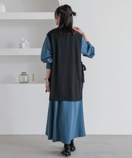 n'OrLABEL（ノアールレーベル）の「『脇リボンベスト』（ベスト・レディース・ブラック/グレイッシュベージュ・FREE）」の13枚目の写真