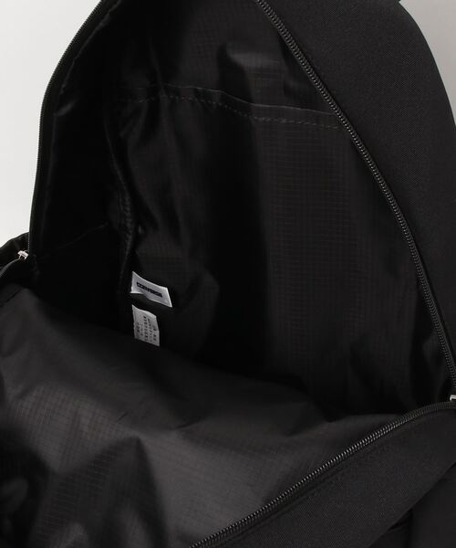 CONVERSE(コンバース)の「CONVERSE CIRCLE MINI BACKPACK(バックパック/リュック・レディース・ホワイト/ブラック・FREE)」の5枚目の写真