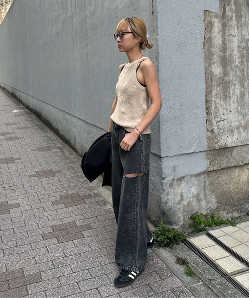 feepur（フェピュール）の「【ハンドウォッシャブル】透かしホルターネックニットタンク（ニット/セーター・レディース・ブラック/オリーブ/ベージュ・MEDIUM）」の8枚目の写真