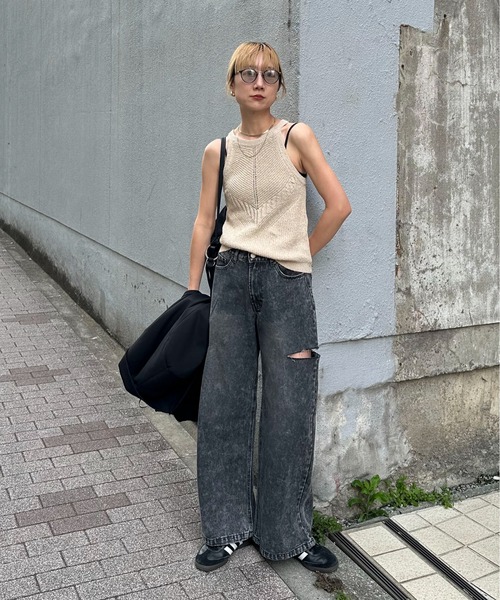 feepur（フェピュール）の「【ハンドウォッシャブル】透かしホルターネックニットタンク（ニット/セーター・レディース・ブラック/オリーブ/ベージュ・MEDIUM）」の9枚目の写真