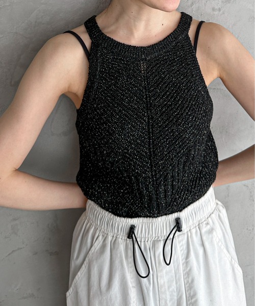 feepur（フェピュール）の「【ハンドウォッシャブル】透かしホルターネックニットタンク（ニット/セーター・レディース・ブラック/オリーブ/ベージュ・MEDIUM）」の20枚目の写真
