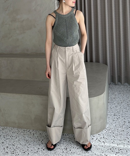 feepur（フェピュール）の「【ハンドウォッシャブル】透かしホルターネックニットタンク（ニット/セーター・レディース・ブラック/オリーブ/ベージュ・MEDIUM）」の21枚目の写真