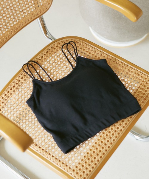 VIS(ビス)の「【洗える】ダブルストラップ短丈カップ付きキャミソール(キャミソール・レディース・ホワイト/ブラック/オフホワイト・FREE)」の1枚目の写真