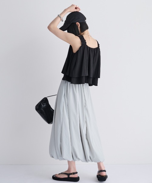 MERLOT（メルロー）の「ティアードクロップドビスチェ（タンクトップ・レディース・ホワイト/ブラック・FREE）」の4枚目の写真