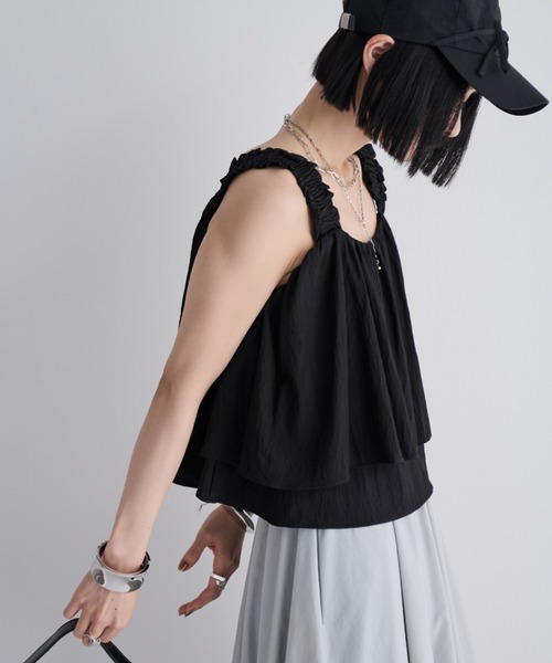 MERLOT（メルロー）の「ティアードクロップドビスチェ（タンクトップ・レディース・ホワイト/ブラック・FREE）」の6枚目の写真