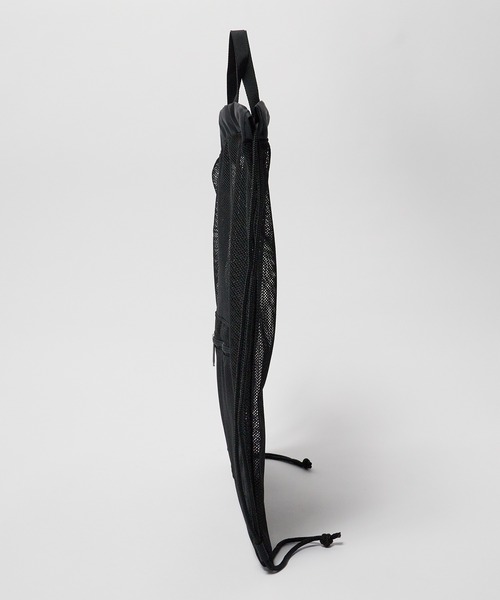 NIKE（ナイキ）の「NIKE/ナイキ MESH DRAWSTRING POOL BAG メッシュバッグ（ショルダーバッグ・メンズ・カーキ/ブラック・FREE）」の3枚目の写真