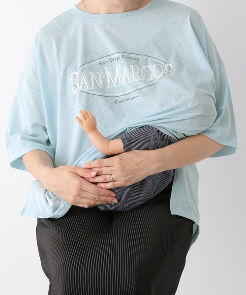 LEPSIM(レプシィム)の「【産前・産後対応】マタニティ/シアーロゴプリントTシャツ 127582(マタニティウェア/グッズ・レディース・ブルー/オフホワイト/ブラック・FREE)」の4枚目の写真