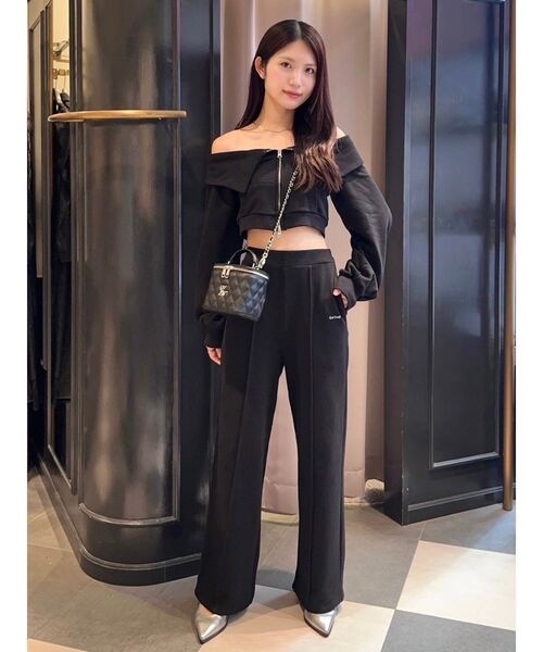 EATME（イートミー）の「オフショルパーカーデザインTOP（セットアップ可能）（パーカー・レディース・ネイビー/ブラック/アイボリー・FREE）」の19枚目の写真