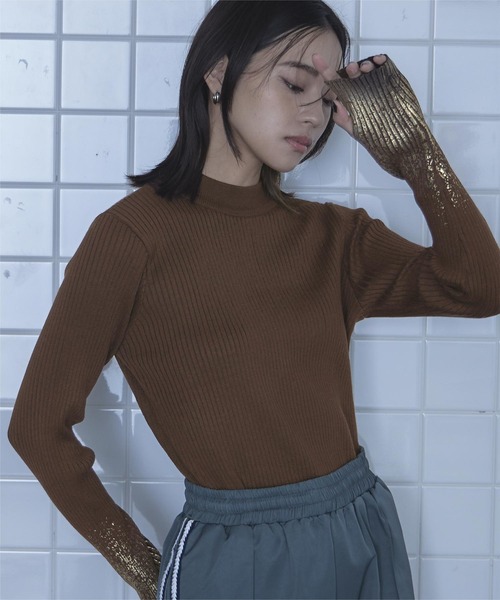 miette(ミエット)の「箔プリントリブニット(ニット/セーター・レディース・ブラック/グレー/ネイビー/レッド/アイボリー/ブラウン・FREE)」の15枚目の写真