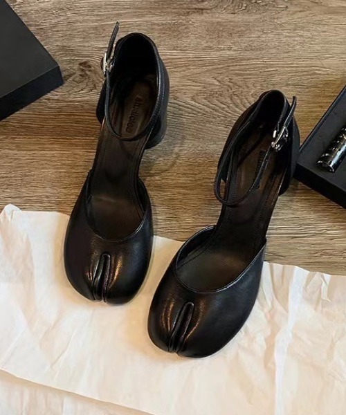 deux amour（ドゥーザムール）の「足袋パンプス（パンプス・レディース・シルバー/ブラック・LARGE/MEDIUM/SMALL）」の6枚目の写真