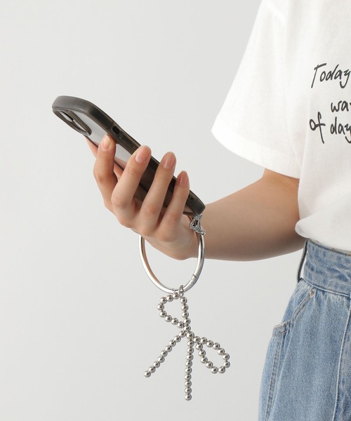 LEPSIM(レプシィム)の「アソートスマホリング 137915(スマホグッズ・レディース・シルバー系その他/シルバー・ONE SIZE)」の4枚目の写真