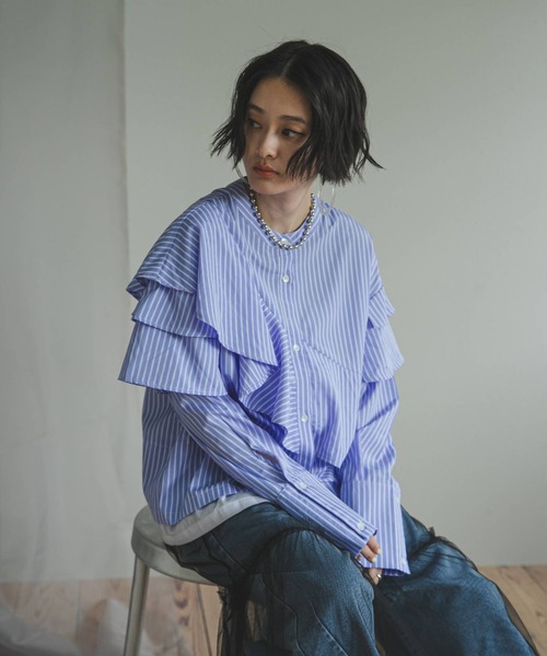 bohmal（ボマール）の「配色切替フリルシャツ（シャツ/ブラウス・レディース・ホワイト/ブルー・FREE）」の7枚目の写真