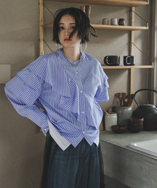 bohmal（ボマール）の「配色切替フリルシャツ（シャツ/ブラウス・レディース・ホワイト/ブルー・FREE）」の12枚目の写真