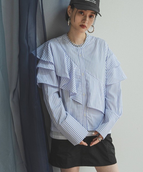 bohmal（ボマール）の「配色切替フリルシャツ（シャツ/ブラウス・レディース・ホワイト/ブルー・FREE）」の16枚目の写真