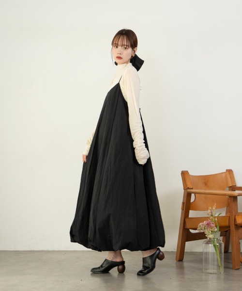 hinari（ヒナリ）の「バルーンシルエットワンピース（ワンピース・レディース・アイボリー/ブラック・FREE/SMALL）」の7枚目の写真