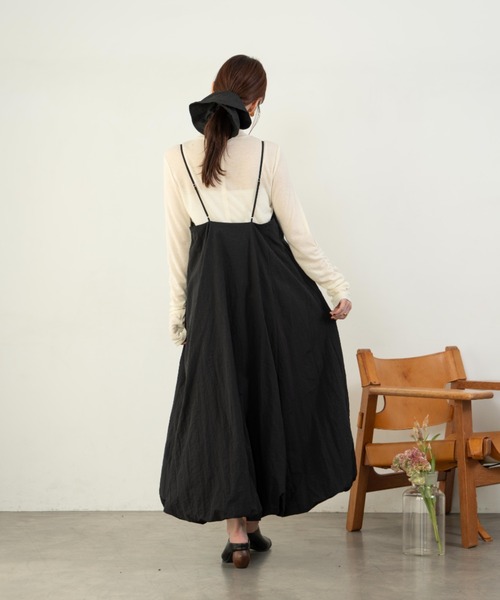 hinari（ヒナリ）の「バルーンシルエットワンピース（ワンピース・レディース・アイボリー/ブラック・FREE/SMALL）」の8枚目の写真