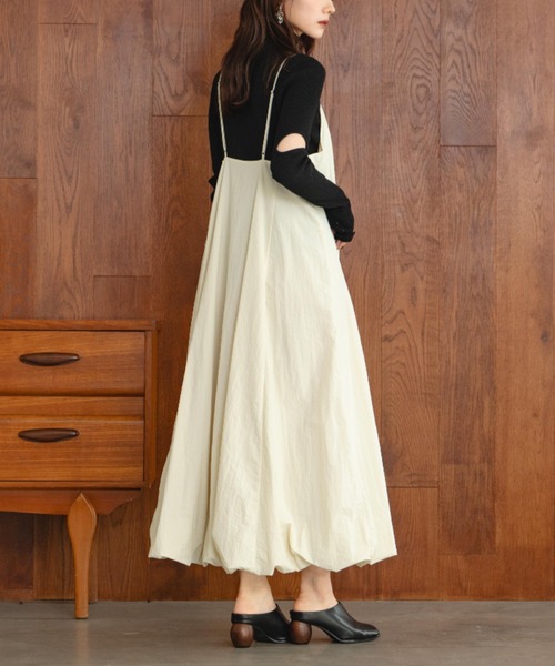 hinari（ヒナリ）の「バルーンシルエットワンピース（ワンピース・レディース・アイボリー/ブラック・FREE/SMALL）」の19枚目の写真