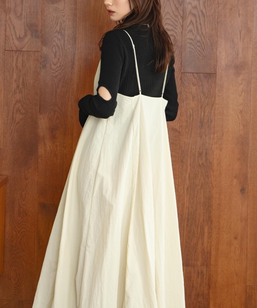 hinari（ヒナリ）の「バルーンシルエットワンピース（ワンピース・レディース・アイボリー/ブラック・FREE/SMALL）」の22枚目の写真