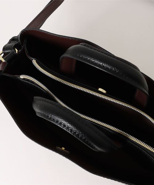 and it_（アンドイット）の「Legato Largo たすかるっかばん ハンドル付きミニショルダー（ショルダーバッグ・レディース・ライトグレー/ブラック/バーガンディー/グレイッシュベージュ/アイボリー/ラベンダー・FREE）」の9枚目の写真