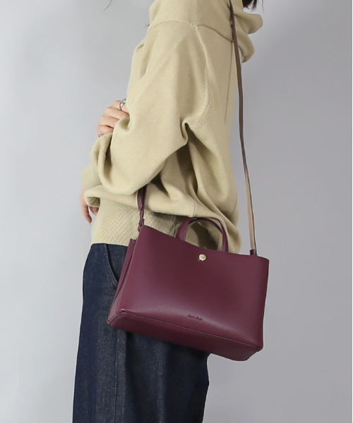 and it_（アンドイット）の「Legato Largo たすかるっかばん ハンドル付きミニショルダー（ショルダーバッグ・レディース・ライトグレー/ブラック/バーガンディー/グレイッシュベージュ/アイボリー/ラベンダー・FREE）」の6枚目の写真