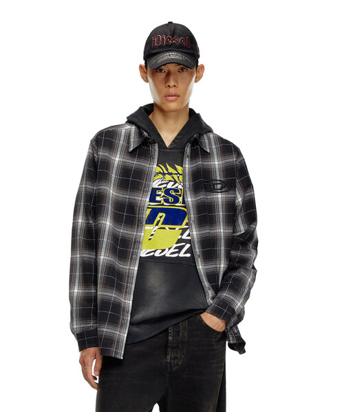 DIESEL(ディーゼル)の「メンズ シャツ(シャツ/ブラウス・メンズ・ブラック・44/48/46/52/50/54)」の5枚目の写真