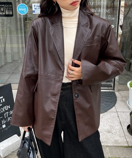 Chillfar（チルファー）の「フェイクレザールーズテーラードジャケット