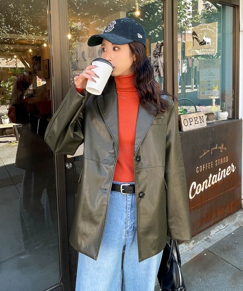 Chillfar（チルファー）の「フェイクレザールーズテーラードジャケット（テーラードジャケット・レディース・グレー/ブラウン/カーキ/ブラック・FREE）」の20枚目の写真