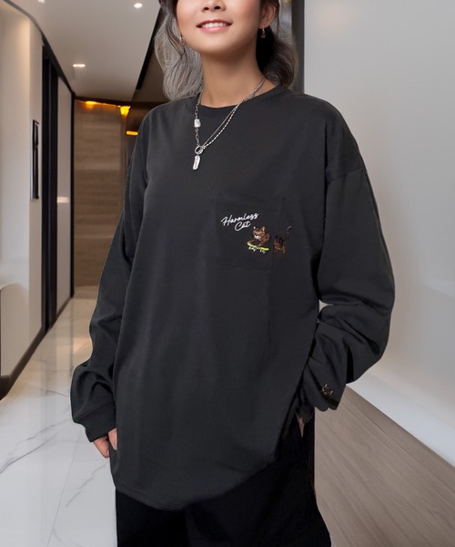 Candlestick(キャンドルスティック)の「ゆったり 萌えネコ 袖 刺繍 ポケット ロンティ(Tシャツ/カットソー・レディース・ホワイト/サックスブルー/ブラック/アッシュグレー/ブラック系2/ホワイト系1/ダークネイビー/ブラック系1・M/L/LL)」の20枚目の写真