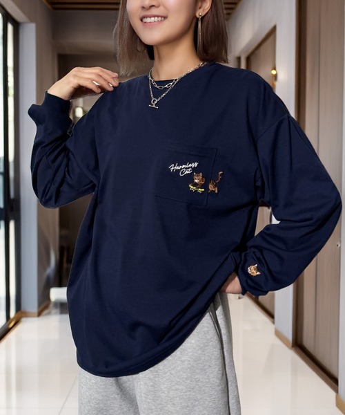 セール】ゆったり 萌えネコ 袖 刺繍 ポケット ロンティ（Tシャツ