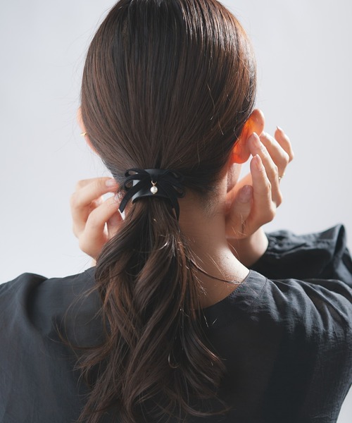 dee doo dah（ディドゥダ）の「【deedoodah】クラシカルベロア　ロールカフ　ヘアカフ/ポニーフック（ヘアピン・レディース・B/A/C/D/E/F・FREE）」の4枚目の写真
