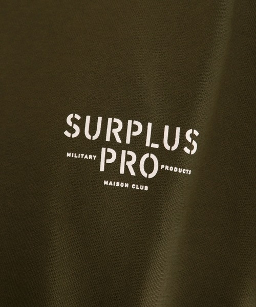 MAISON CLUB（メゾンクラブ）の「【MAISON CLUB】SURPLUS PRO-Military One Point Sweater /ミリタリーワンポイントスウェット　裏毛　オーバーサイズ（スウェット・メンズ・ブラック/カーキ/グレー・L/XL）」の6枚目の写真