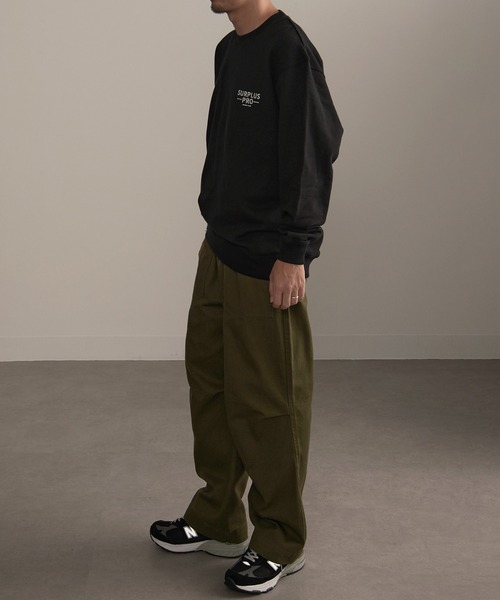 MAISON CLUB（メゾンクラブ）の「【MAISON CLUB】SURPLUS PRO-Military One Point Sweater /ミリタリーワンポイントスウェット　裏毛　オーバーサイズ（スウェット・メンズ・ブラック/カーキ/グレー・L/XL）」の8枚目の写真