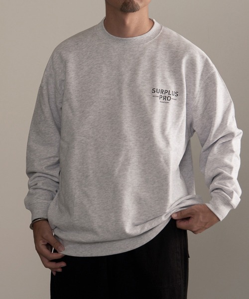 MAISON CLUB（メゾンクラブ）の「【MAISON CLUB】SURPLUS PRO-Military One Point Sweater /ミリタリーワンポイントスウェット　裏毛　オーバーサイズ（スウェット・メンズ・ブラック/カーキ/グレー・L/XL）」の18枚目の写真