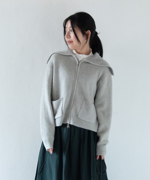 LOSUCA（ロスカ）の「セーラーカラーニット / セーラー ジップ 2WAYファスナー ナチュラル フレンチ 大人カジュアル レトロ ヴィンテージ シティガール（ニット/セーター・レディース・カーキ/オフホワイト/グレー・FREE）」の8枚目の写真