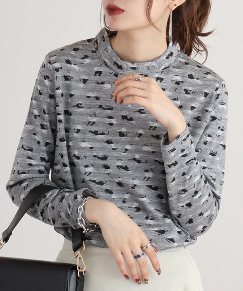 BRODIAEA(ブローディア)の「BRODIAEA 接結猫柄プルオーバー(Tシャツ/カットソー・レディース・モカ/グレー/ブラック/ネイビー・40)」の2枚目の写真