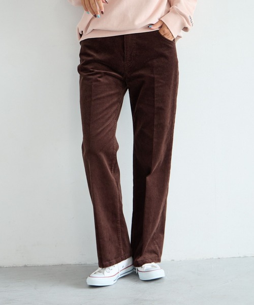 BAYFLOW（ベイフロー）の「[ストレッチ入り!キレイ目にも着用可能]コーデュロイセミフレアパンツ（その他パンツ・レディース・グレイッシュベージュ/グリーン/ブラウン・MEDIUM/SMALL）」の15枚目の写真