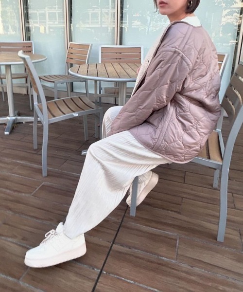 ikka（イッカ）の「【2WAY／親子コーデ】キルトボアリバーシブルブルゾン（ブルゾン・レディース・マジェンタ/ライム/ベージュ/ブラック・M/L/S）」の21枚目の写真