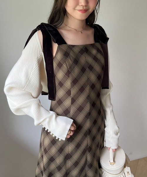 one after another NICE CLAUP（ワンアフターアナザーナイスクラップ）の「ベロアリボンマーメイドキャミワンピース【リボン取り外し可能】（ワンピース・レディース・杢グレー/ベージュ系その他/ブラック/ブラウン系その他・SMALL/MEDIUM）」の17枚目の写真