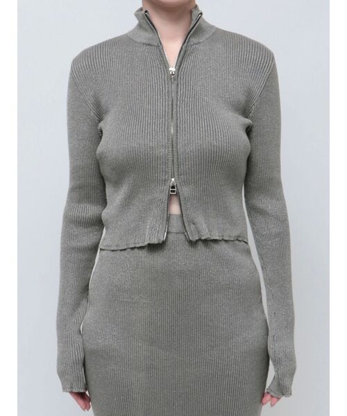 EMODA（エモダ）の「ウォッシュリブジップニット（ニット/セーター・レディース・ブルー/シルバー/ブラック/ピンク/ベージュ・FREE）」の20枚目の写真