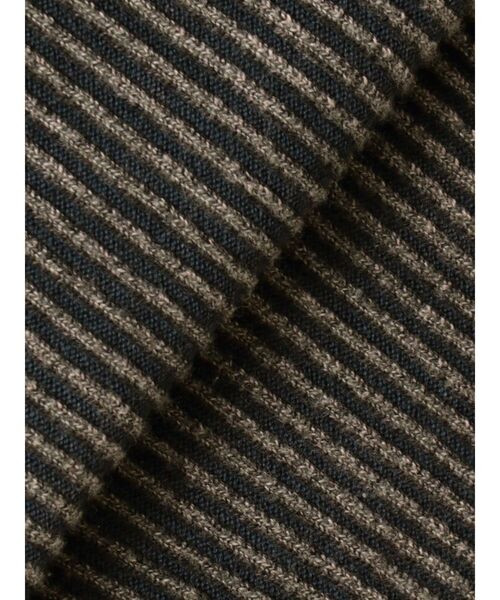 EMODA（エモダ）の「ウォッシュリブジップニット（ニット/セーター・レディース・ブルー/シルバー/ブラック/ピンク/ベージュ・FREE）」の14枚目の写真