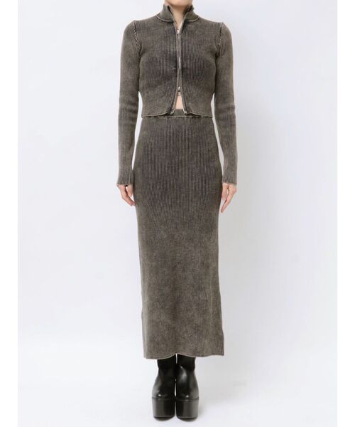 EMODA（エモダ）の「ウォッシュリブジップニット（ニット/セーター・レディース・ブルー/シルバー/ブラック/ピンク/ベージュ・FREE）」の15枚目の写真