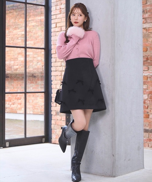 SWINGLE（スウィングル）の「袖ファーミニケーブルカーディガン（カーディガン/ボレロ・レディース・ピンク/オフホワイト/ブラック・FREE）」の8枚目の写真