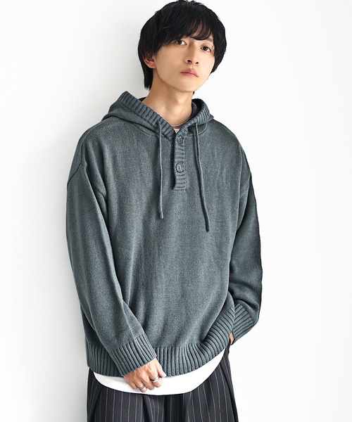 MinoriTY(マイノリティ)の「【MinoriTY】ざっくり編み7Gフード付きパーカーニット メンズ フーディー セーター ビッグシルエット オーバーサイズ ショート丈(ニット/セーター・メンズ・ブラック/ベージュ/ブルー/ダークブラック/グレイッシュブルー/グレイッシュベージュ/ボルドー・S/M/L)」の6枚目の写真