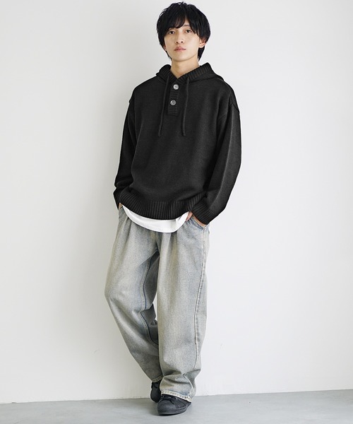 MinoriTY(マイノリティ)の「【MinoriTY】ざっくり編み7Gフード付きパーカーニット メンズ フーディー セーター ビッグシルエット オーバーサイズ ショート丈(ニット/セーター・メンズ・ブラック/ベージュ/ブルー/ダークブラック/グレイッシュブルー/グレイッシュベージュ/ボルドー・S/M/L)」の14枚目の写真