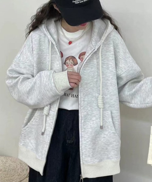 Chiina(チーナ)の「Chiina/無地 シンプル オーバーサイズ フルジップパーカー(パーカー・レディース・ブラック/アイボリー/ダークグレー/ライトピンク/アッシュグレー/ブラウン/レッド・FREE)」の10枚目の写真