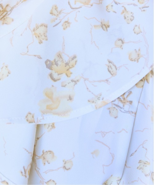 marun（マルン）の「＜大きいサイズ＞ 花柄フリル長袖ブラウス marun（シャツ/ブラウス・レディース・アイボリー系/イエロー系・5L/L/LL/3L/4L）」の16枚目の写真